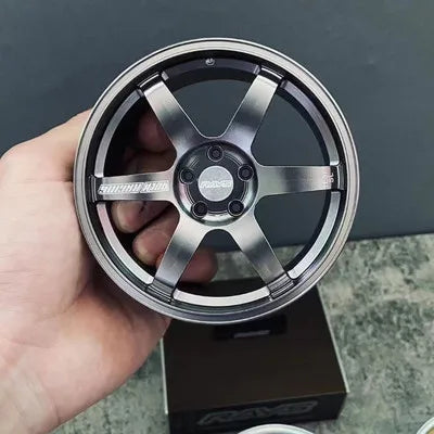 Metal Wheel Desk Decoration