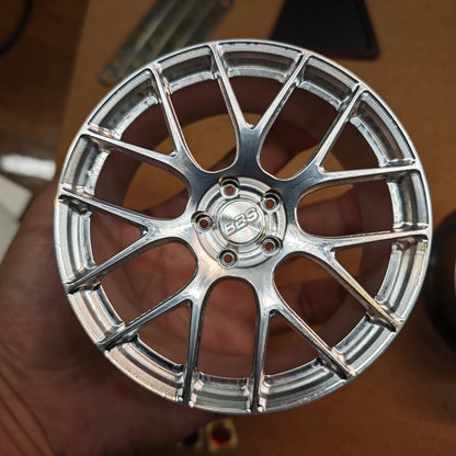 Metal Wheel Desk Decoration