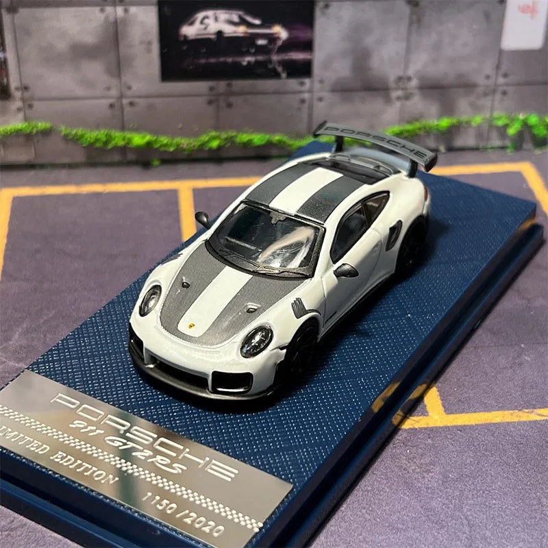 1/64 911 Porsche GT2 RS